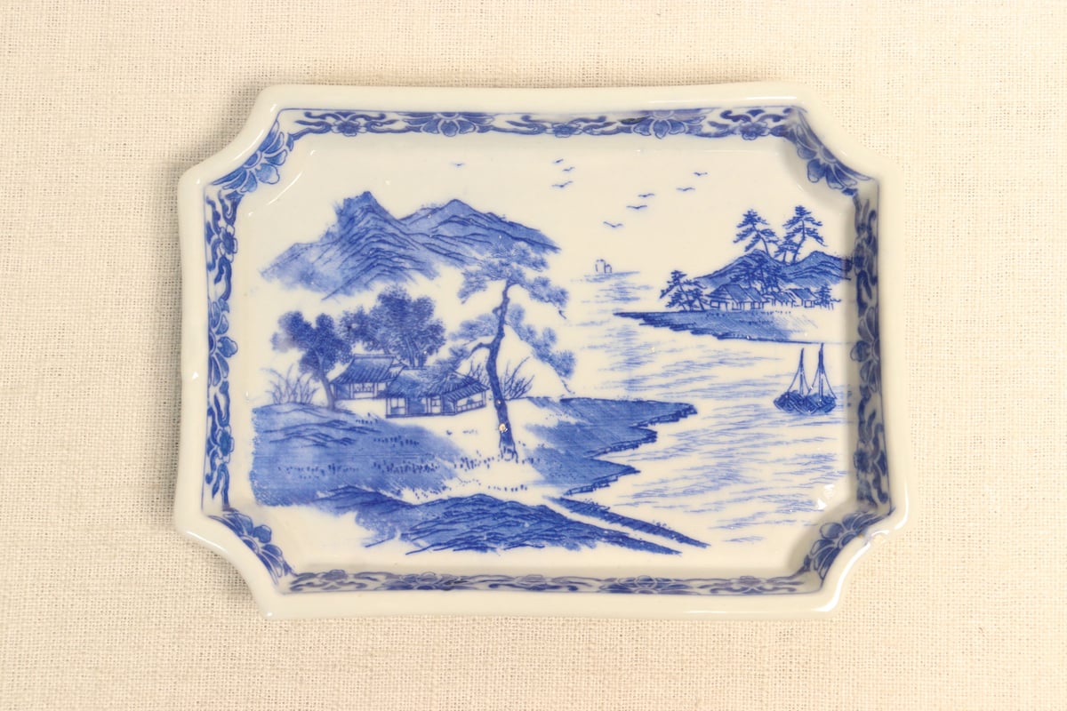 ＊図変わり印判　すずめ踊り　皿　銅版染付　銅摺り印判　明治　大正　古道具＊ 明治後期~大正銅判窓絵散らし図尺皿 | 吉祥寺PukuPuku