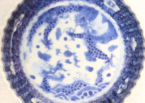 江戸幕末染付双龍と山葡萄図ギザ縁小皿