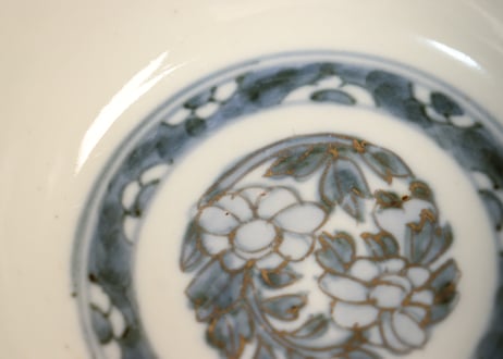 明治前期色絵桜に万年青図通り物飯茶碗①濃いめ