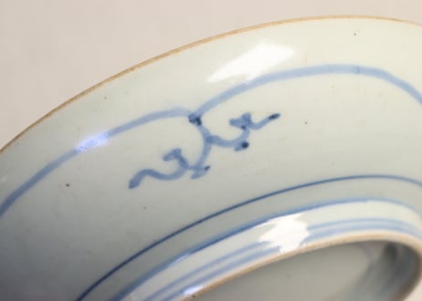 江戸中期染付牡丹図7寸皿 ニュウ