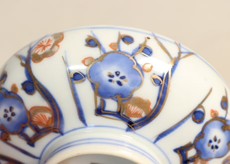 明治前期色絵梅図蓋茶碗
