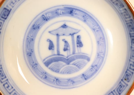 明治前期染付三方に山水窓絵と萩唐草図イゲ縁通り物飯茶碗