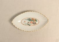 明治前期色絵山水図輪花縁舟形皿②裏黒点