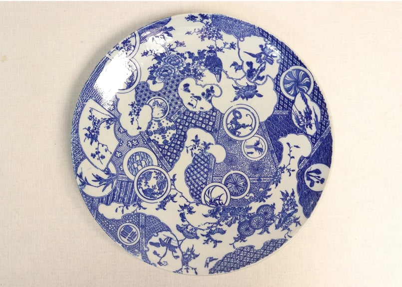 明治後期～大正銅判梟と窓絵散らし図尺皿 窯傷 | 吉祥寺PukuPuku
