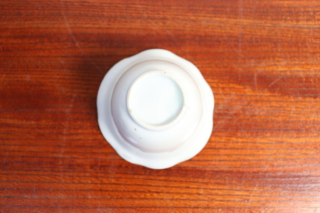 江戸中期柿右衛門白磁輪花縁向付① | 吉祥寺PukuPuku