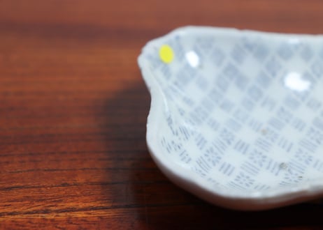 江戸中期紙刷古印判幾何学文糸巻き型小皿②　ノミホツ