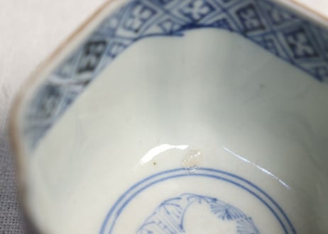 明治前期色絵四方に椿と萩図入隅角向付 柄流れ