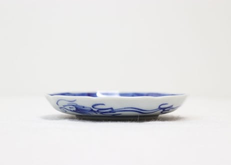 明治前期染付羽根市松図小皿