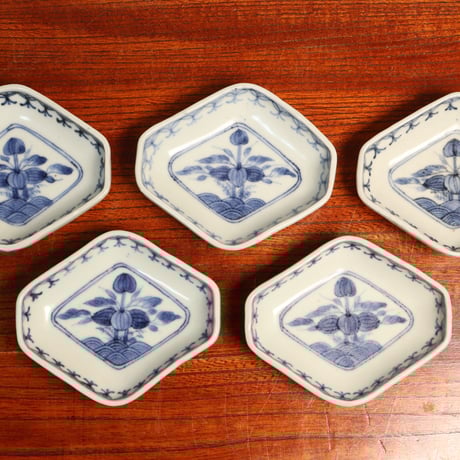 伊万里焼 | STORES
