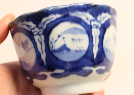 江戸後期染付六方に山水丸窓絵図向付 黒点