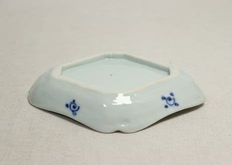 大正～昭和戦前染付鳥と唐草図菱形皿②少しかたつき