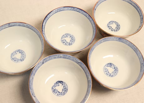 大正～昭和戦前九谷焼色絵三方に牡丹図飯茶碗