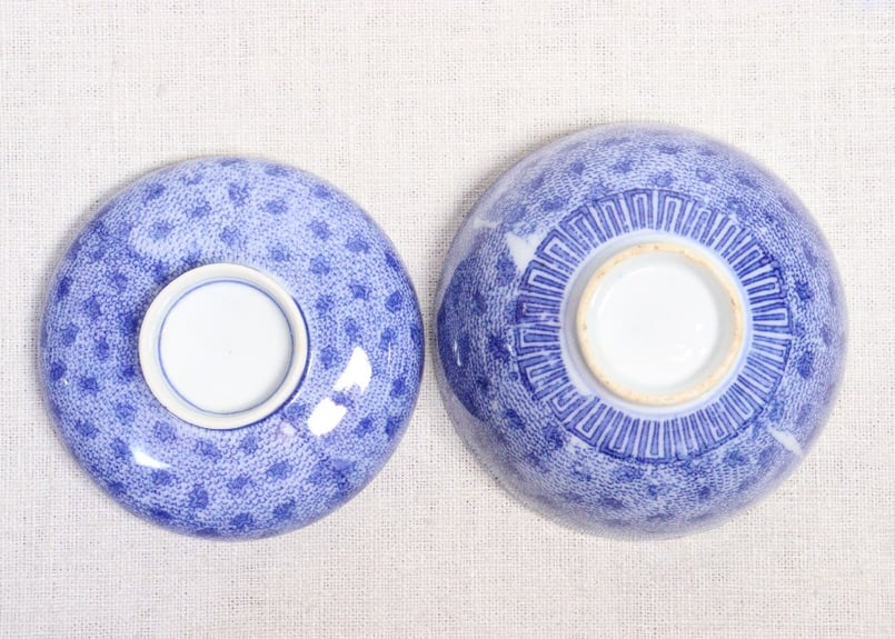 大明成化年製在銘 赤色絵『唐草花内兎文』蓋茶碗 径10.2㎝ 金継ぎあり 大明成化年製在銘 赤色絵『唐草花内兎文』蓋茶碗