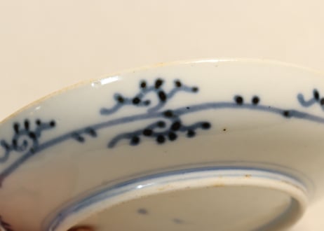 明治前期色絵流水に水鳥図小皿②高台あたり傷