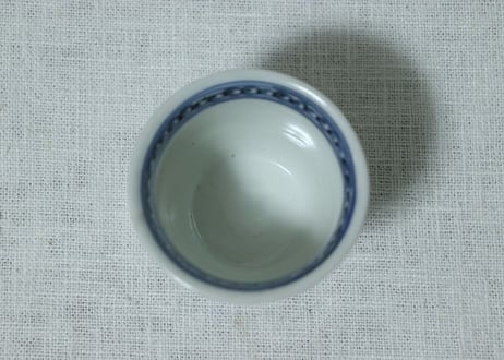 江戸幕末染付竹垣に菊図端反り小猪口