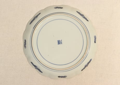 江戸中期色絵桐に蔦花図7寸皿①