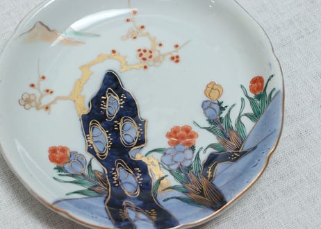 明治前期色絵梅と福寿草図5.5寸皿