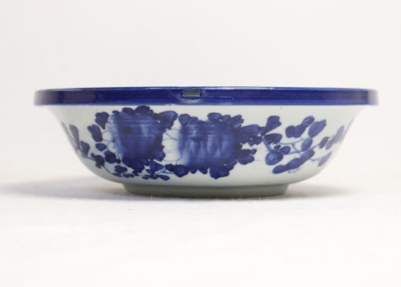 明治前期ベロ藍丸窓に草花図8寸鉢 ノミホツ | 吉祥寺PukuPuku