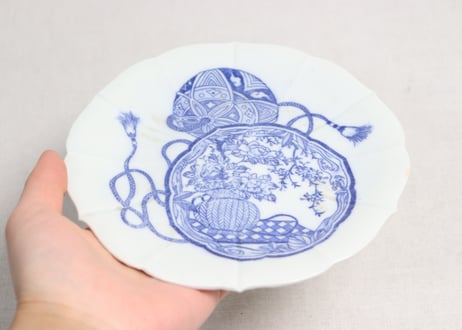 明治後期～大正銅判牡丹花籠と鞠図六弁6寸皿