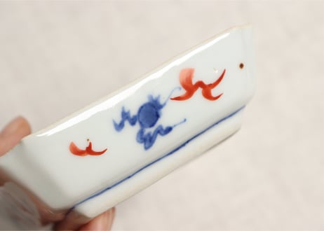 明治前期色絵屋敷に人物図長皿①