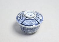 明治後期～大正染付山水と大黒様布袋様通り物つぼ碗