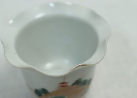 江戸中期色絵山水図輪花縁向付