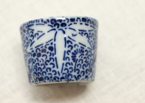 明治前期紙刷微塵唐草に松竹図小猪口