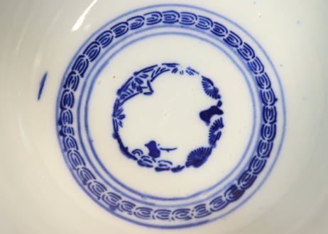 明治前期紙刷微塵唐草図飯茶碗
