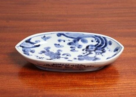 江戸中期染付流水に菊図舟形皿①