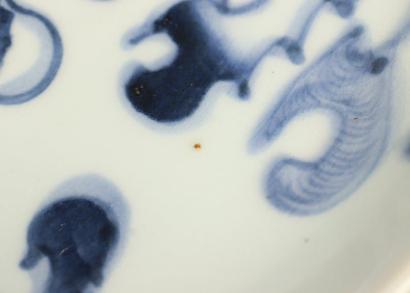 江戸後期染付流水に菊図9寸皿①少かたつき | 吉祥寺PukuPuku