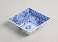 明治後期~大正染付牡丹と山水図菱形小鉢①