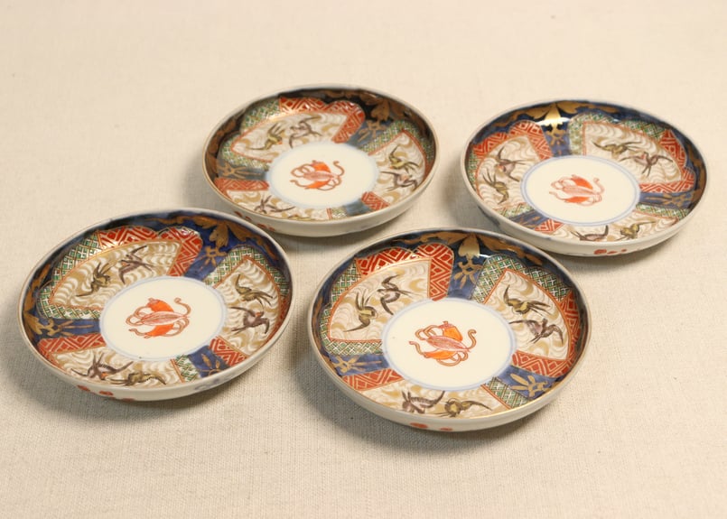 稀少アジアンアンティーク時代彩色孔雀他図柄古銅真鍮製杯台１００年以上前頃当時物 明治前期色絵三方に燕図小皿 | 吉祥寺PukuPuku