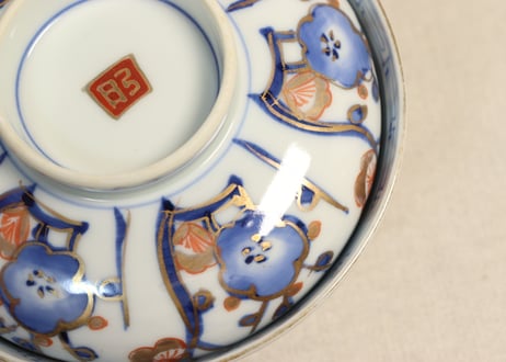 明治前期色絵梅図蓋茶碗