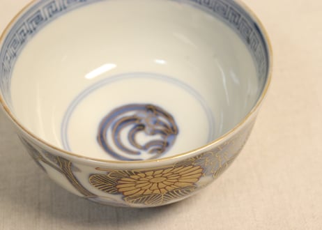明治前期金彩染付四君子図飯茶碗