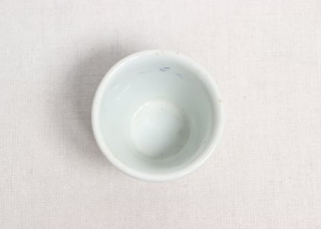 江戸後期染付松竹梅図猪口　窯傷