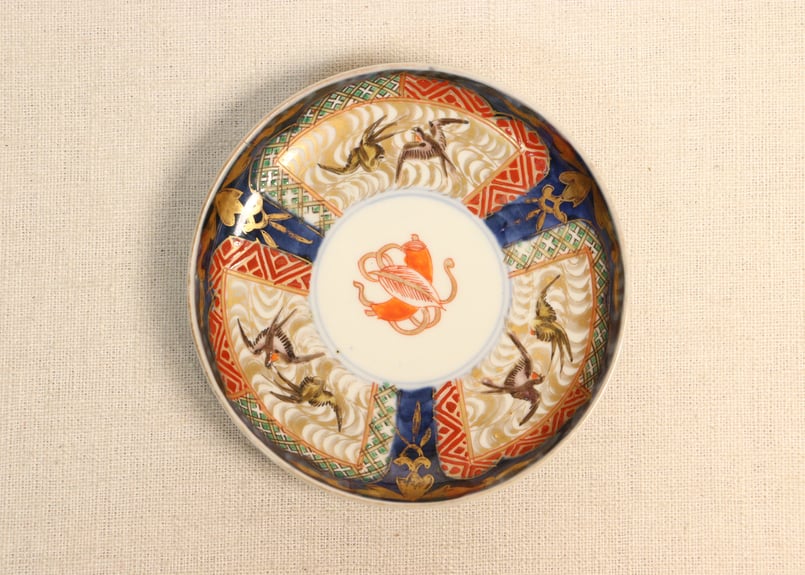 明治前期色絵三方に燕図小皿 | 吉祥寺PukuPuku