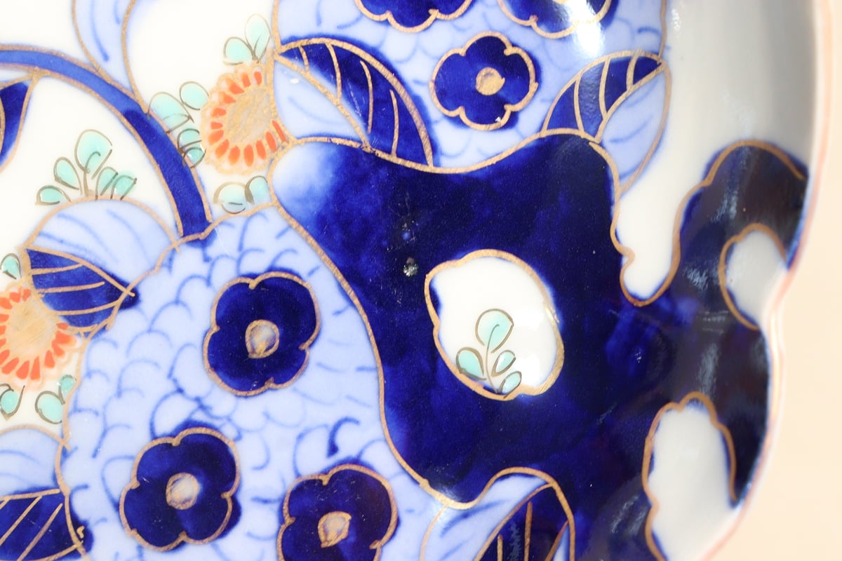 【 E918 】 素晴らしき超名品　明治期萬古焼上手作品　陽刻朝顔文飾り皿 E918 】 素晴らしき超名品 明治期萬古焼上手作品 陽刻朝顔文飾り