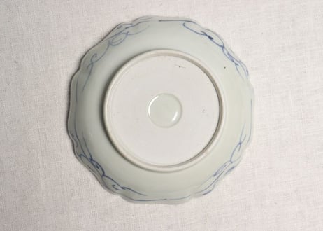 江戸幕末東北の焼染付三方に牡丹と唐草図なます皿①