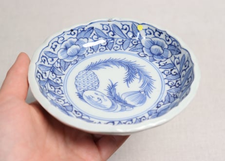 江戸幕末線描き牡丹唐草図小なます皿　ノミホツ