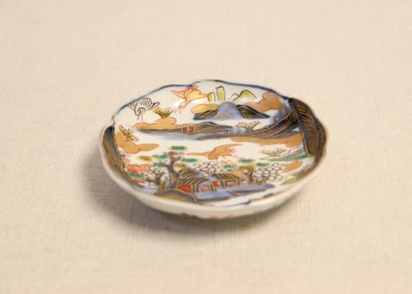 明治前期色絵山水図通り物豆皿
