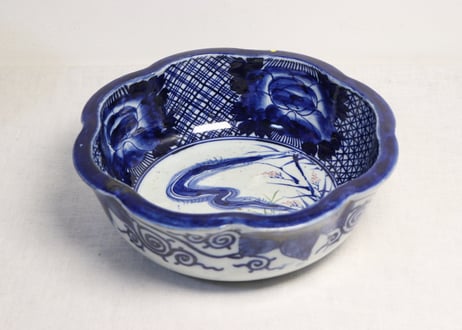 染付ベロ藍孔雀山水画大鉢