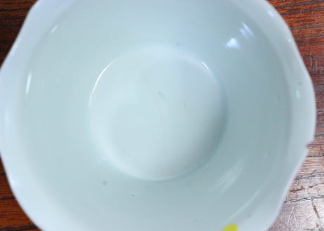 江戸中期柿右衛門白磁輪花猪口⑥　小ホツ