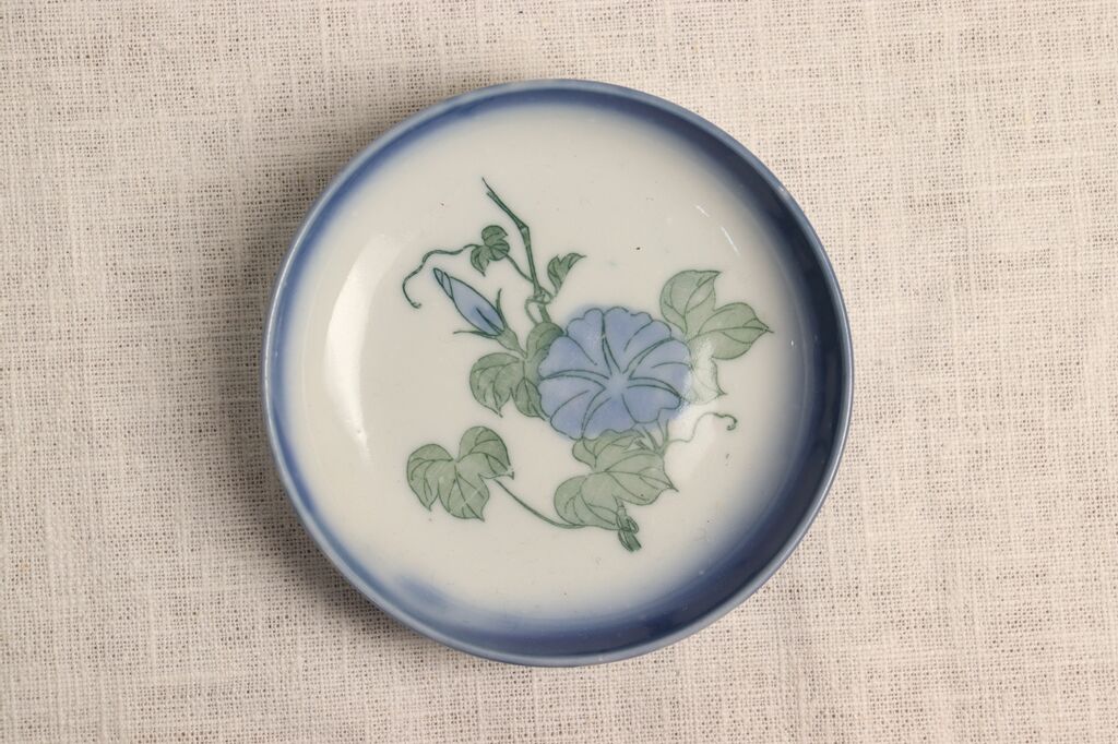 E918 】 素晴らしき超名品 明治期萬古焼上手作品 陽刻朝顔文飾り皿