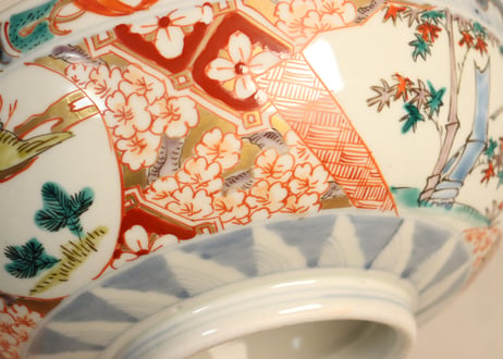 明治前期色絵牡丹と桜に鶴図7寸鉢