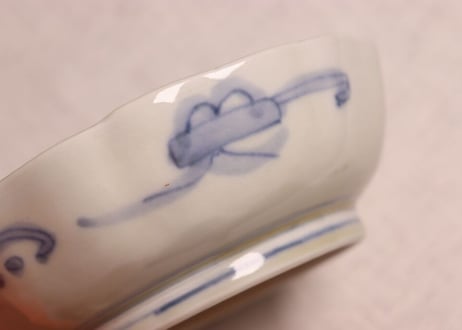 明治前期色絵桃と六方に扇と竹図なます皿　見込み薄め