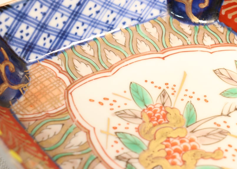 明末清初期　赤絵　柘榴図柄皿　無傷　本物保証 明末清初期 赤絵 柘榴図柄皿 無傷 本物保証 赤絵柘榴絵 皿 ｜