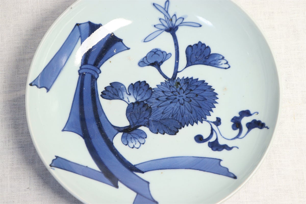 五彩手菊花染め付け龍紋図大皿 五彩手菊花染め付け龍紋図大皿