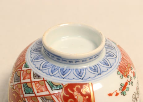 明治前期色絵柴垣に梅と龍図通り物飯茶碗