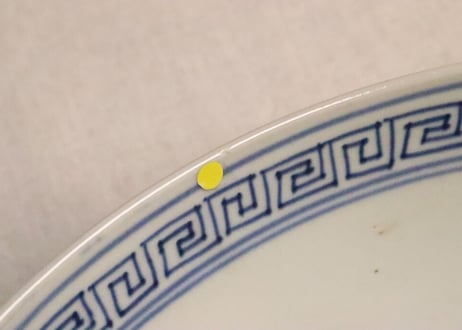 江戸幕末染付牡丹に葵と巴、角文散らし図8寸鉢 ムシクイ,高台ホツ