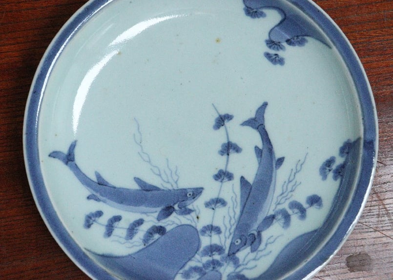 江戸中期染付鮎図6.5寸皿 小ホツ | 吉祥寺PukuPuku